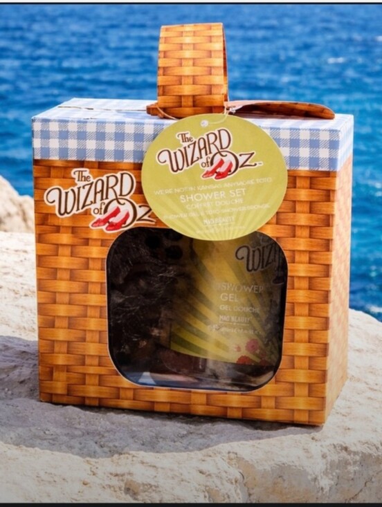 Other - Wizard Of Oz-2pc Shower Gel & Sponge Gift set 👠💙 (Poppy Temptation Scent)